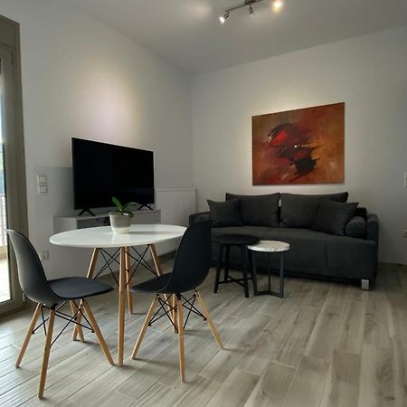 Ocean Views Apartment Plataria Luaran gambar
