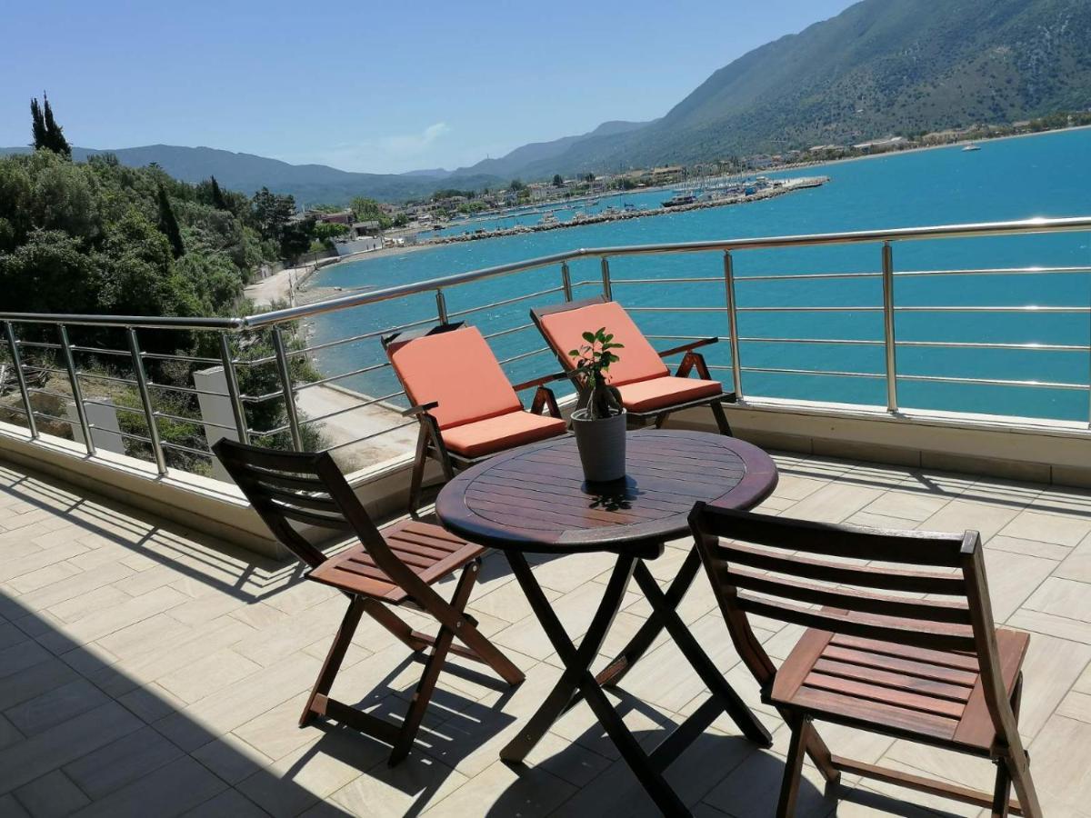 Ocean Views Apartment Plataria Luaran gambar